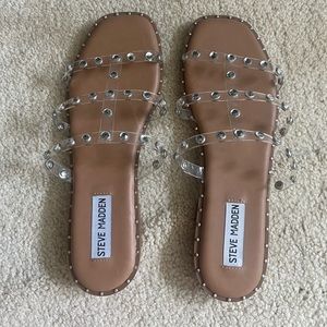 STEVE MADDEN SANDALS